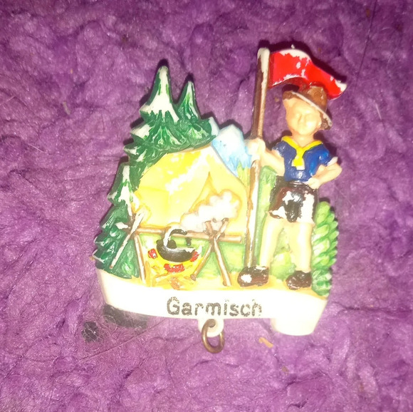 Vintage Celluloid German Tourist Brooch Pin, German Plastic Souvenir Pins - Picture 4 of 5